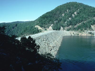 Dam at Watauga Lake